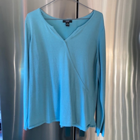Light teal blue Alfani top - Picture 4 of 4